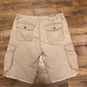 True Religion 36 khaki cargo shorts